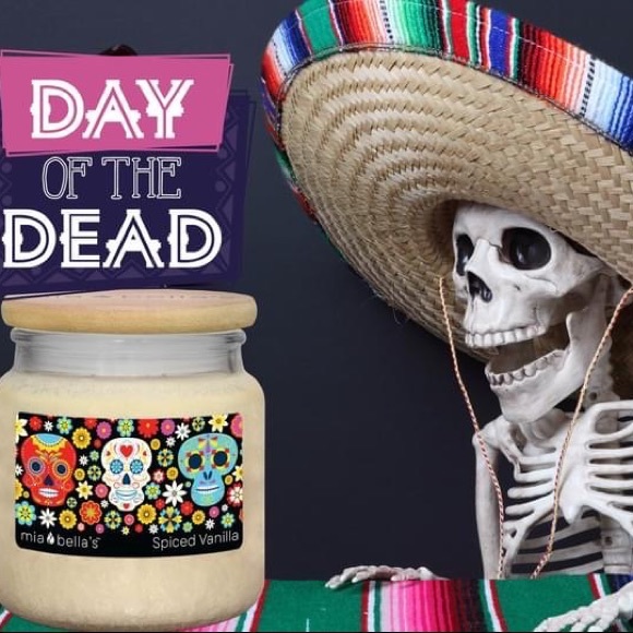 Candle - Picture 1 of 1